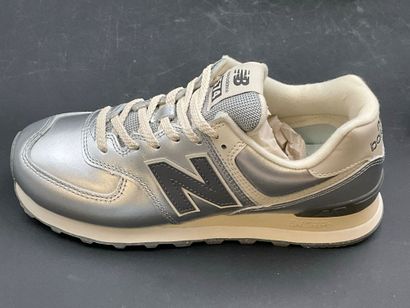 NEW BALANCE,modèle 574,pointure 41, paire...