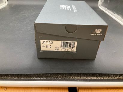 NEW BALANCE,modèle 571,pointure 42, paire...