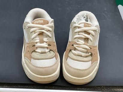 PUMA,modèle 180, pointure 37, paire de baskets...