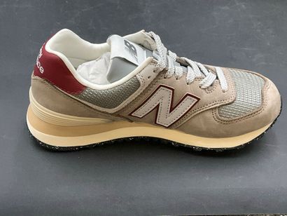 NEW BALANCE, modèle 574, pointure 37, paire...