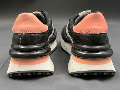 GIOSEPPO, modèle WILTZ, paire de baskets...