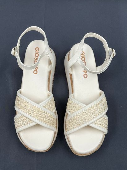 GIOSEPPO, modèle IONA, paire de sandales,...