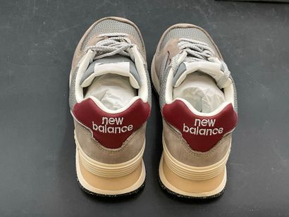 NEW BALANCE, modèle 574, pointure 37, paire...