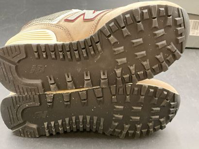 NEW BALANCE, modèle 574, pointure 37, paire...