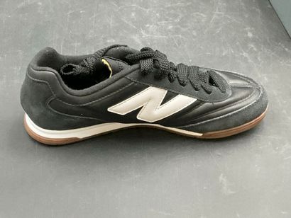 NEW BALANCE, modèle RC42, pointure 40,paire...