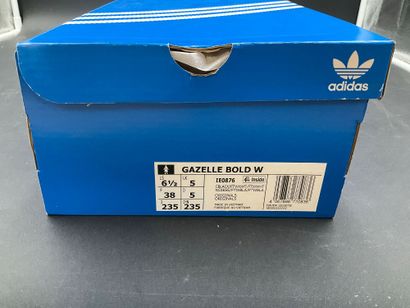 ADIDAS, modèle GAZELLE BOLD W, pointure 38,...
