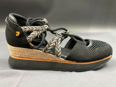 GIOSEPPO, modèle IONA, paire de sandales,...