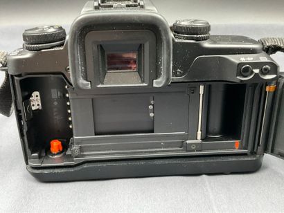 Appareil photo argentique CANON EOS 50 e....