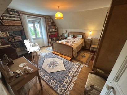 Vente en 1 lot comprenant 3 chambres et 1...