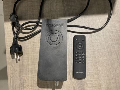 Télécommande, enceinte et HYDE multisources...
