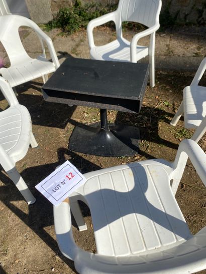 Lot de 5 fauteuils en PVC blanc «CAPISA»...