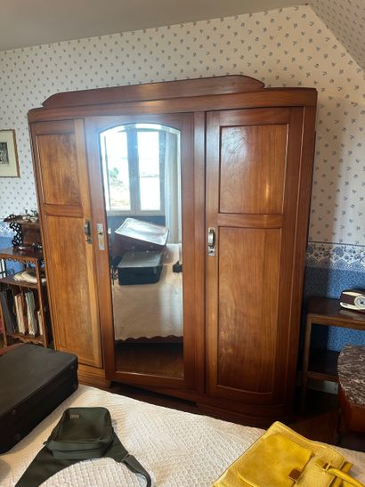 Vente en 1 lot comprenant 3 chambres et 1...