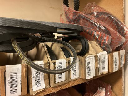 Environ 400 Pièces STHIL pour tondeuses et...