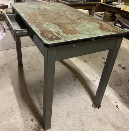 Table-bureau Industrielle Vintage et en métal....