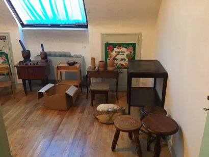 Vente en un lot du mobilier d'une maison...