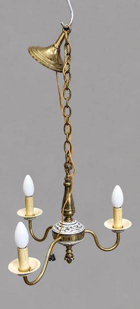 3 luminaires plafonniers en métal deux à...