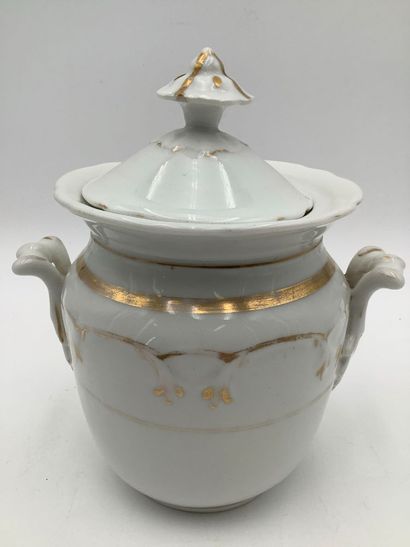 Porcelaine de Paris et divers, regroupement...