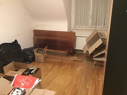 Vente en un lot du mobilier d'une maison...