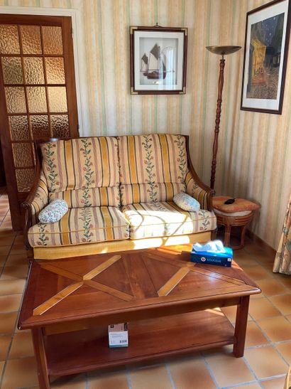 VENTE EN UN LOT – MOBILIER D’UNE MAISON
Secteur...