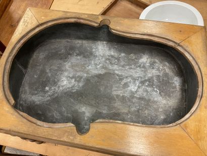 Bidet en faïence Creil Montereau, 34 x 50...