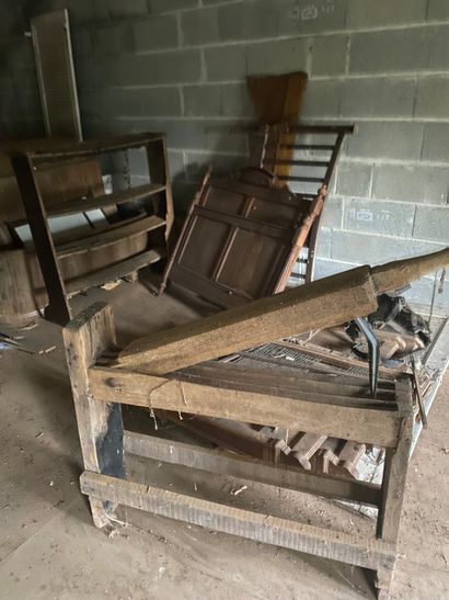 Lot de mobilier divers dt anciens avec buffet...