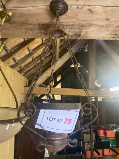Lot de 2 lustres de type suspensions et en...