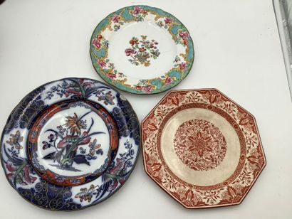 Manette vaisselle Anglaise:
- 2 soucoupes...
