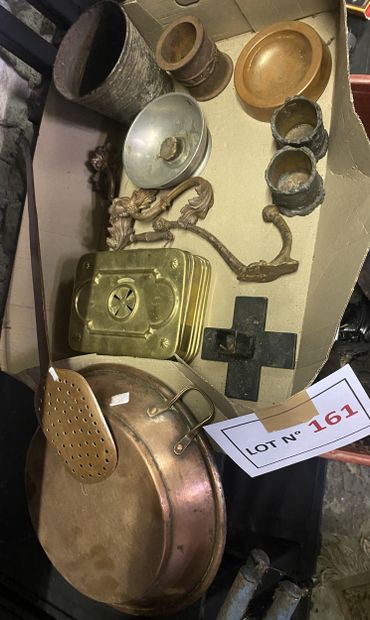 Un petit lot de divers métaux dt cuivres,...
