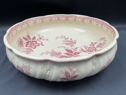 Manette de céramiques et porcelaine dont...