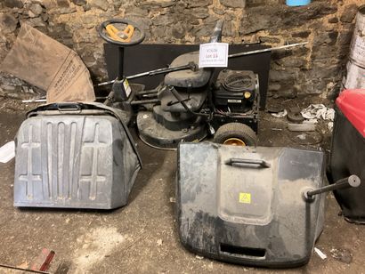 Tracteur tondeuse pour pièce et 3 bacs de...