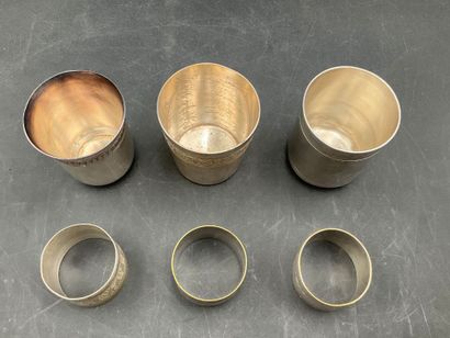 Lot métal argenté.
Ensemble de 3 timbales...