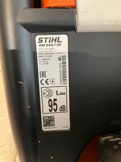 Tondeuse thermique avec une seule utilisation...