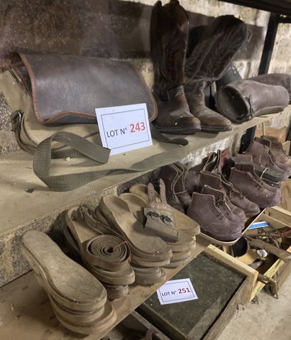 Grand lot de chaussures dt début XXeme avec...