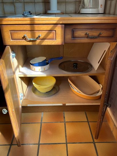 VENTE EN UN LOT – MOBILIER D’UNE MAISON
Secteur...