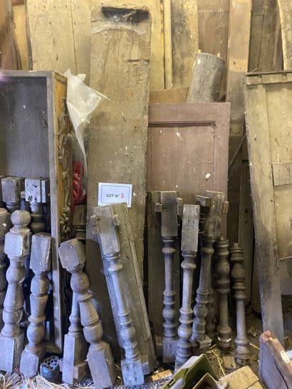 Important contenu d’un ancien atelier de...