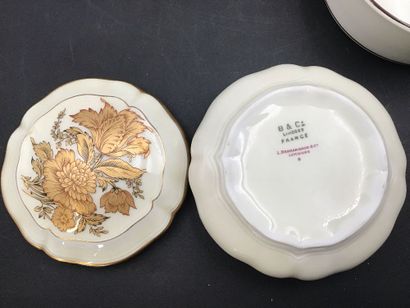 8 bonbonnières et boite à bijoux, verre,...