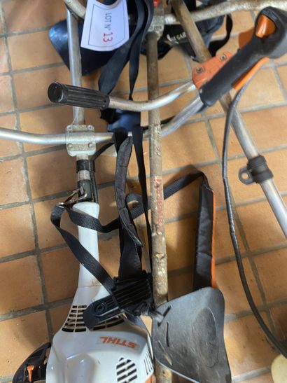 Lot de 3 débroussailleuses: Sthil/Kawasaki...