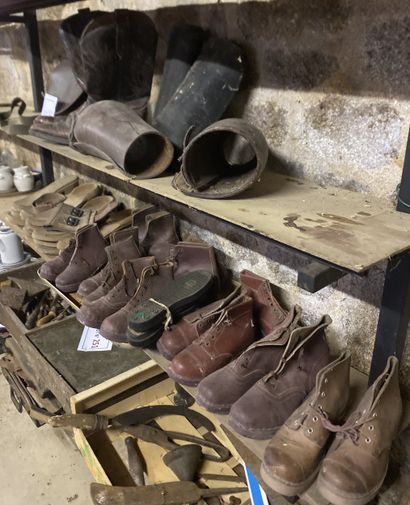 Grand lot de chaussures dt début XXeme avec...