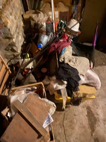 Contenu d’un cellier, facile d’accès et comprenant...