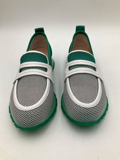 HISPANITAS, modèle Kansas grass, taille 41.
État...
