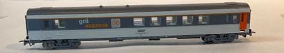 Lot de 7 wagons de la SNCF de la marque JOUEF,...