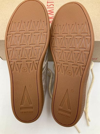 ARMISTICE, modèle Stone Mid Cut or, taille...