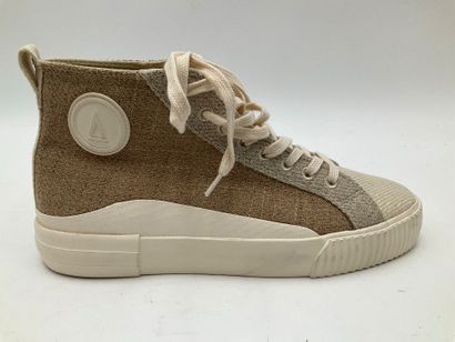 ARMISTICE, modèle Foxy Mid Lace Amande- camel,...