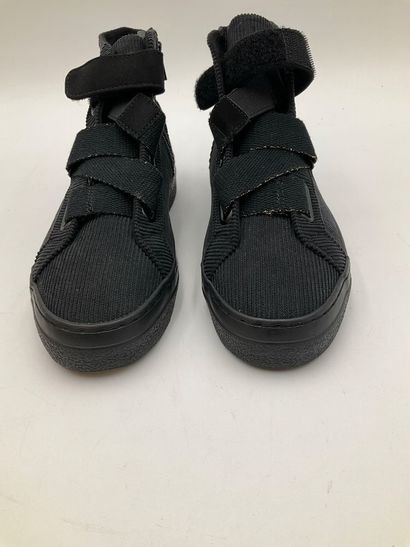 ARMISTICE, modèle Onyx Cross Carbone, taille...