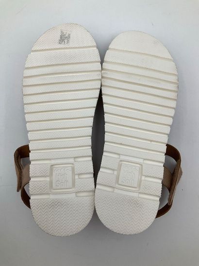 ARA, modèle Linokid Metallic sand, paire...