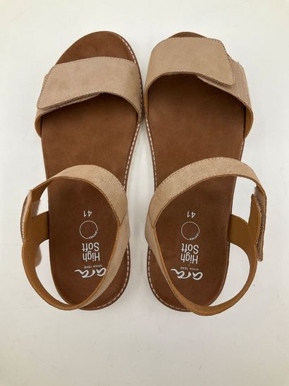 ARA, modèle Linokid Metallic sand, paire...