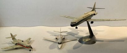 Lot d’avions de collection contenant une...