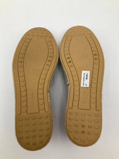 VERBENAS, modèle Carmen Orion , taille 37.
État...