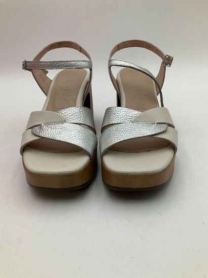 WONDERS, modèle Soraya L-1420, paire de sandales,...