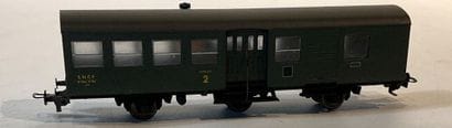 Lot de 5 wagons de la SNCF, en l’état.